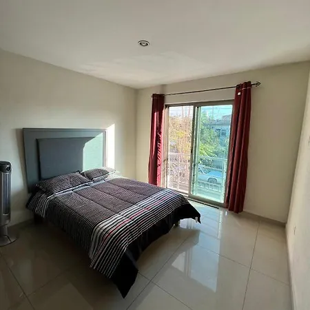 Residencia En Guadalajara Villa